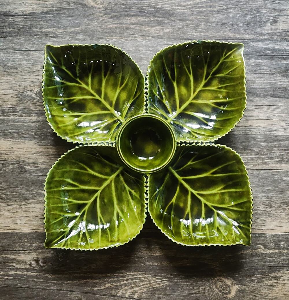 Vintage Green Ceramic 4 Leaf Decorative Serving Cabbage Platter Chips And Dip